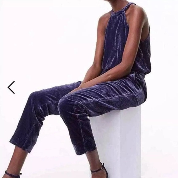 NEW! LOFT Navy Blue Crushed Velvet Velour Halter Jumpsuit Romper Size Small - Picture 2 of 6